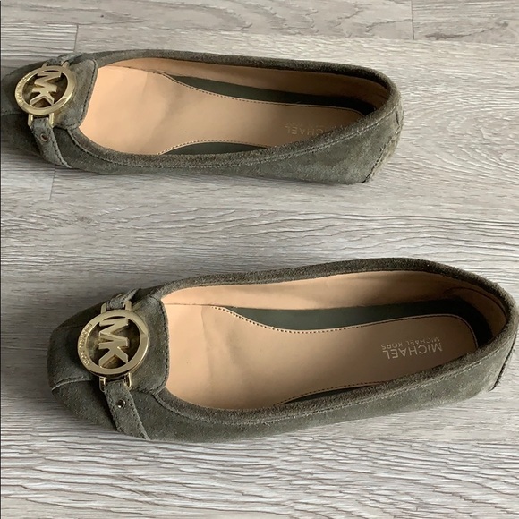 Michael Kors flats - Picture 2 of 3